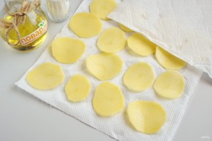 Chipsuri crocante de cartofi - fotografie pasul 4