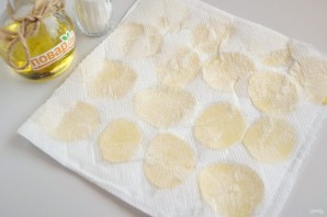 Chipsuri crocante de cartofi - fotografie pasul 5