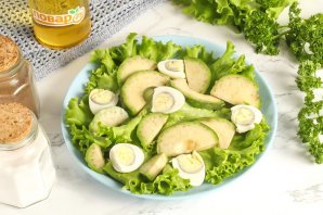 Salată cu pește afumat și avocado - fotografie pasul 2